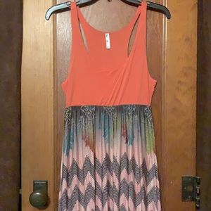 Like new, maxi dress w/very colorful detail, med.